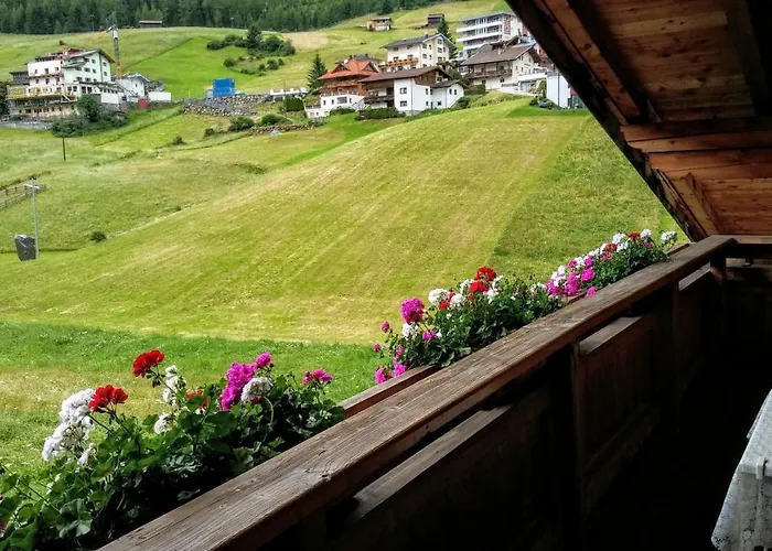 公寓 阿尔穆霍夫酒店 *