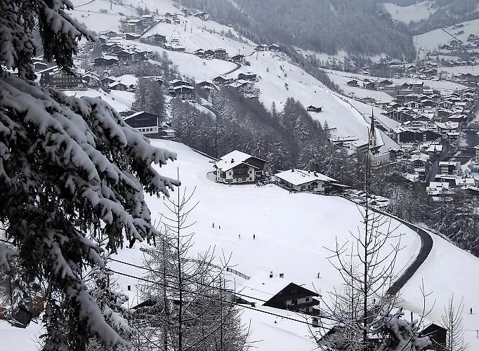 Апартаменты Almhof *